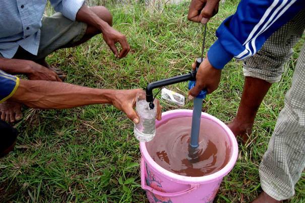 Purifying Water Pump - Pocket Size Pump 2 Pure - Water Pitch